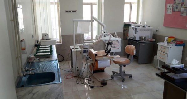 1دستگاه یونیت دندانپزشکی شهرستان نطنز